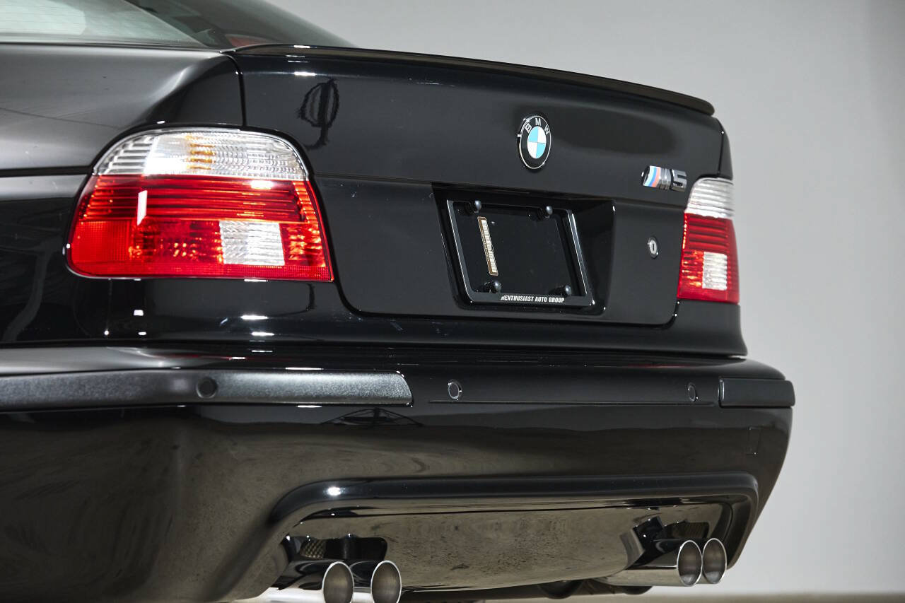 Used 2003 BMW M5 RWD image 38