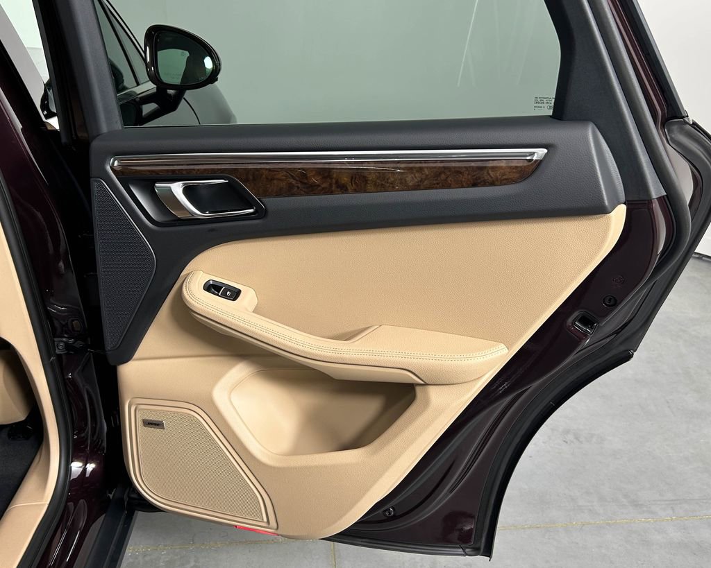 New 2026 Porsche Macan AWD/4WD image 25