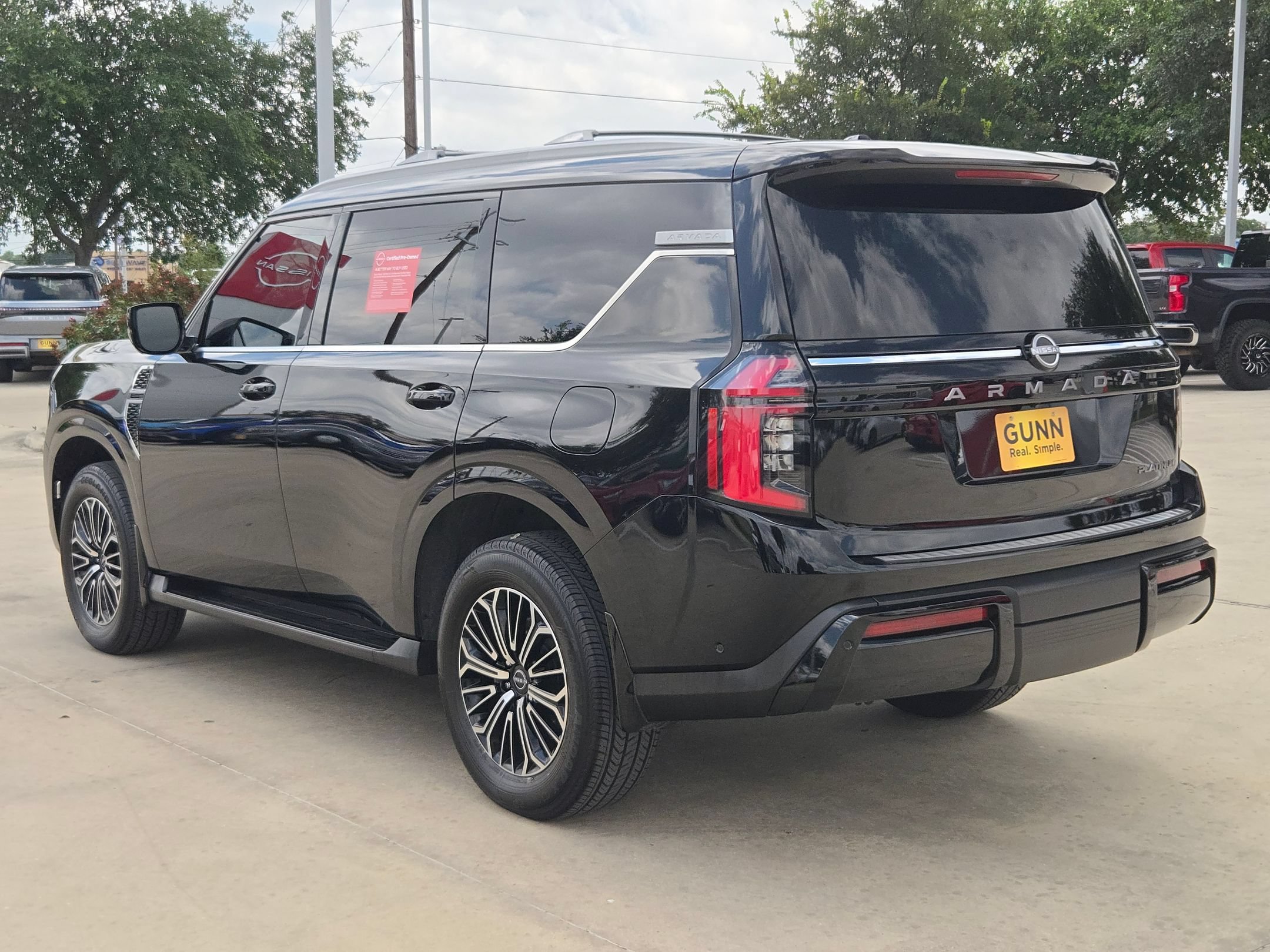Certified 2025 Nissan Armada Platinum RWD image 5