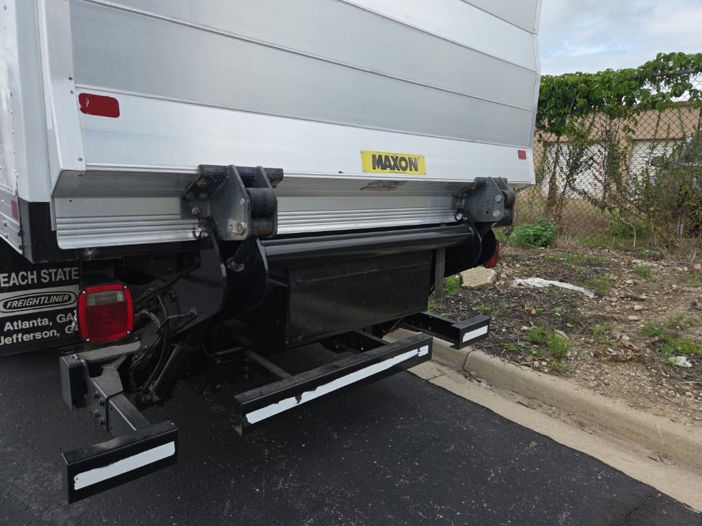 Used 2021 Ford F650 2WD Regular Cab Super Duty image 8