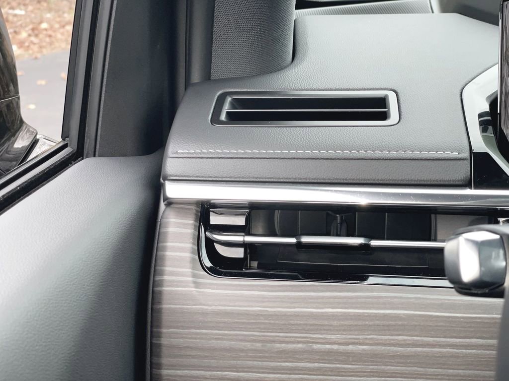 New 2025 GMC Sierra EV Denali image 13