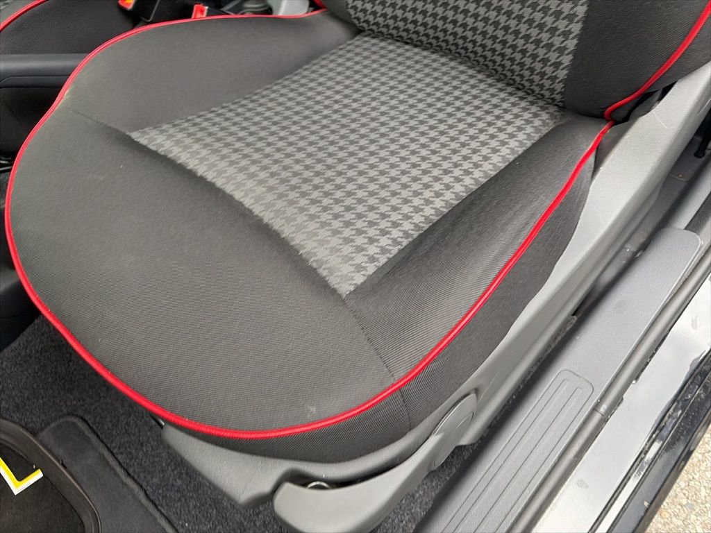 Used 2019 FIAT 500 Pop w/ Popular Equipment Package image 21