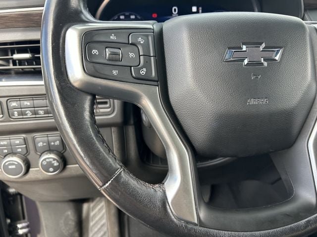 Used 2022 Chevrolet Tahoe Z71 w/ Luxury Package AWD/4WD image 25
