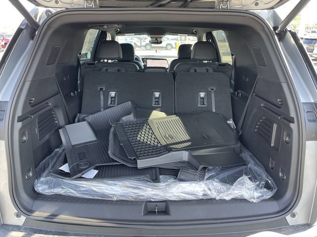 New 2026 Chevrolet Traverse LT w/ Driver Confidence Package AWD/4WD image 23