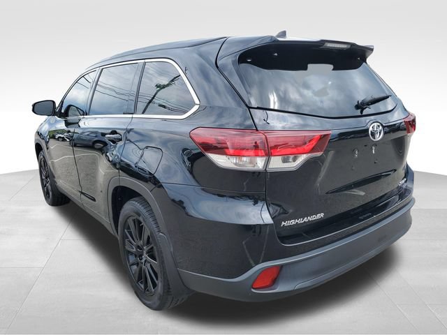 Used 2019 Toyota Highlander SE AWD/4WD image 6