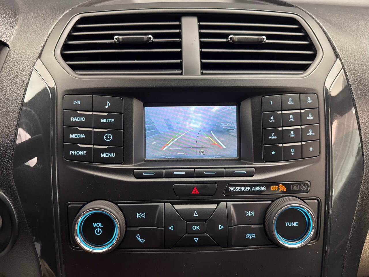 Used 2018 Ford Explorer 4WD image 15