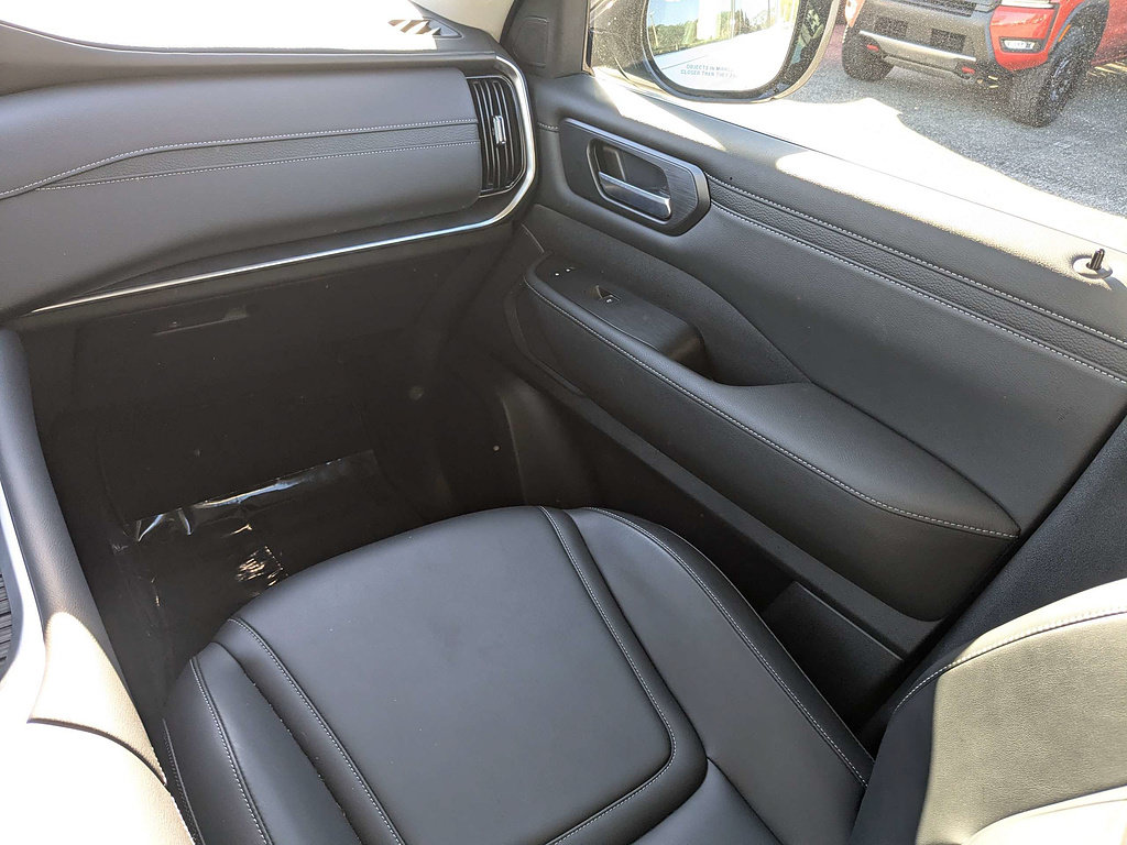 Certified 2026 Nissan Armada SV AWD/4WD image 17