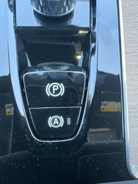 New 2026 Volvo XC90 B5 Core AWD/4WD image 18