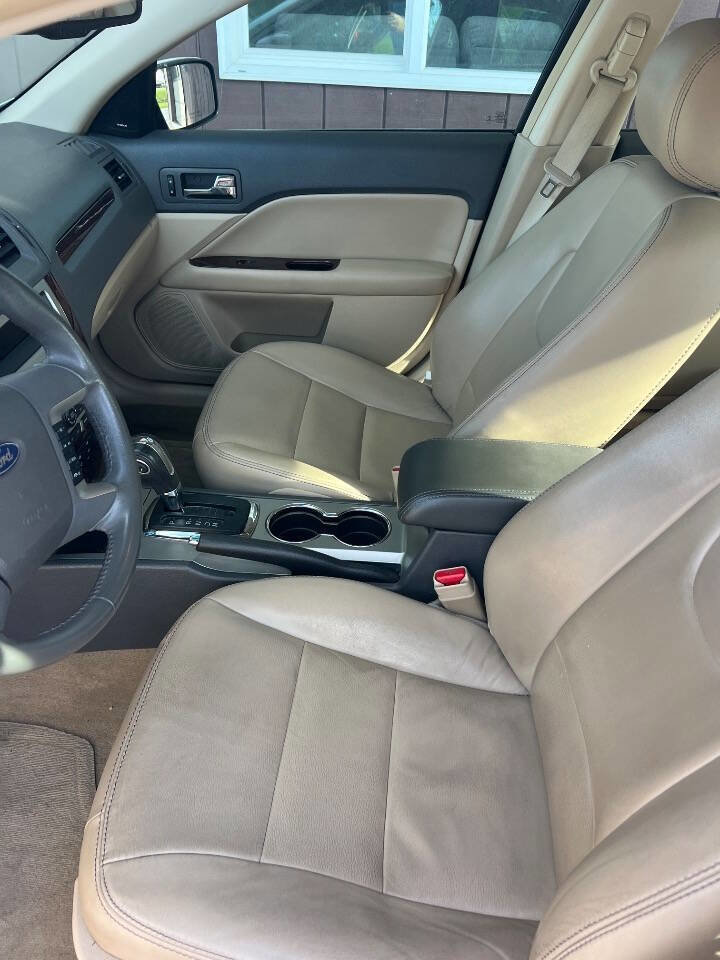 Used 2012 Ford Fusion SEL AWD/4WD image 9