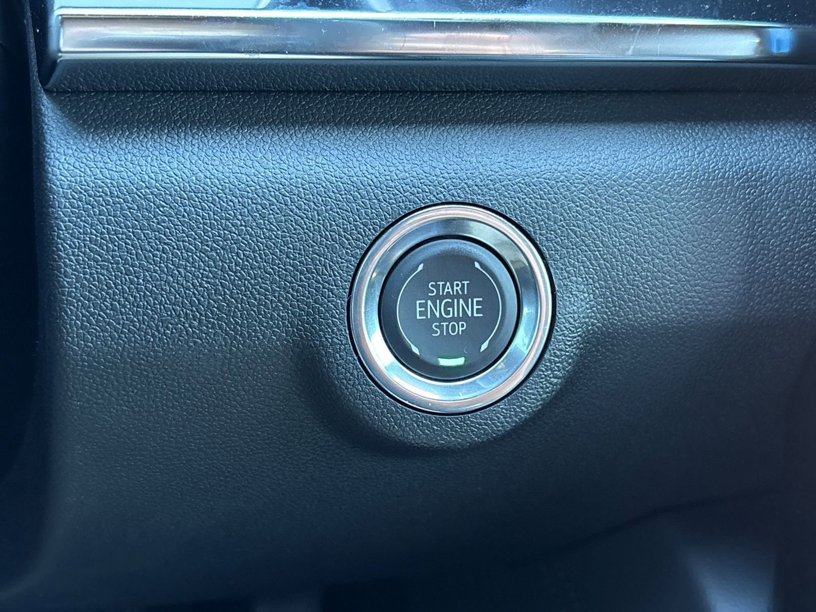 New 2026 GMC Terrain Elevation w/ Elevation Premium Package image 13