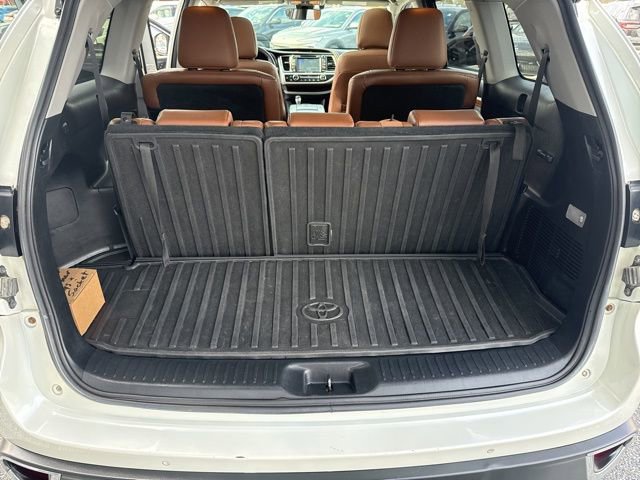 Used 2019 Toyota Highlander Limited Platinum AWD/4WD image 36