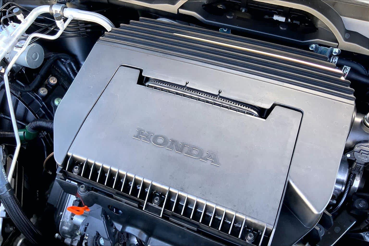 Used 2025 Honda Pilot TrailSport image 32