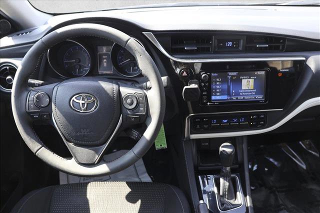 Used 2017 Toyota Corolla iM image 23
