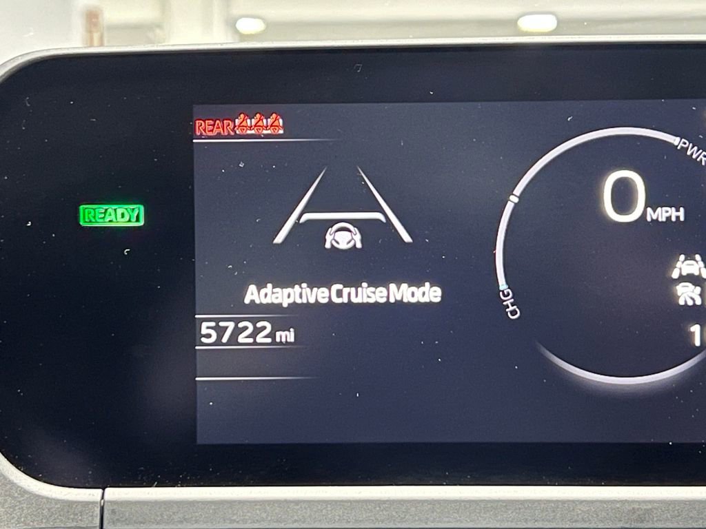 Certified 2025 Toyota bZ4X FWD image 39