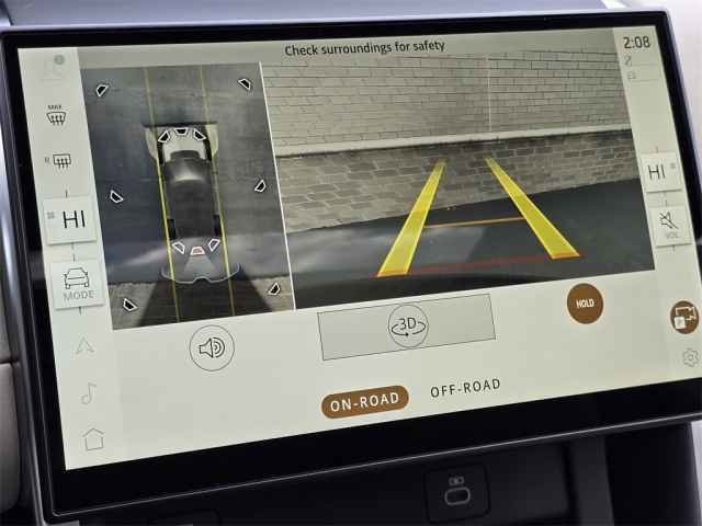 New 2025 Land Rover Discovery Sport S image 4