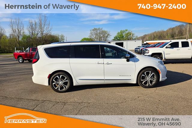 New 2026 Chrysler Pacifica Pinnacle FWD image 29