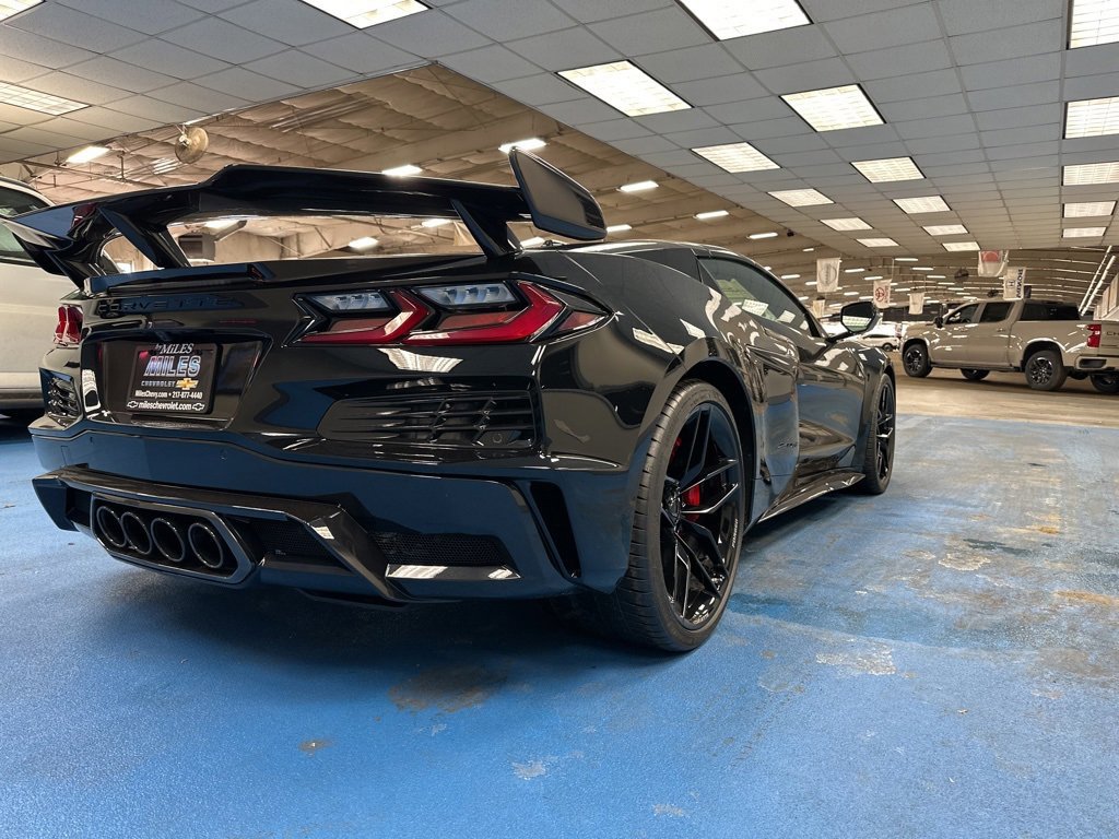 New 2026 Chevrolet Corvette Z06 w/ Stealth Interior Trim Package image 2