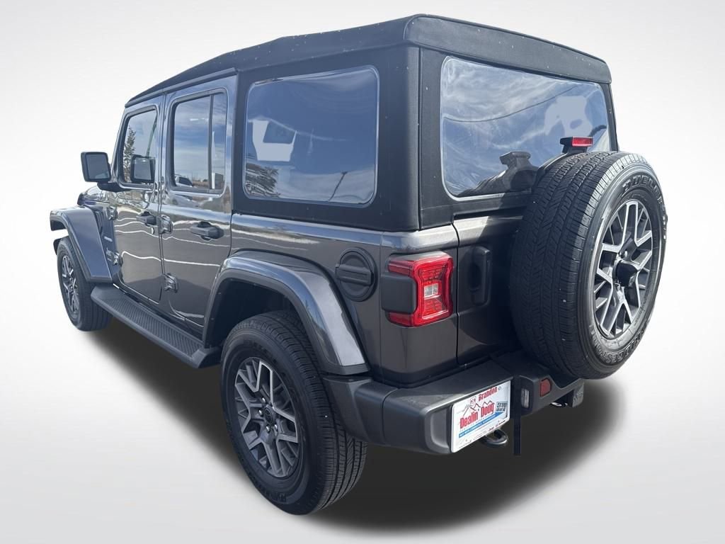 Used 2024 Jeep Wrangler Sahara video 3
