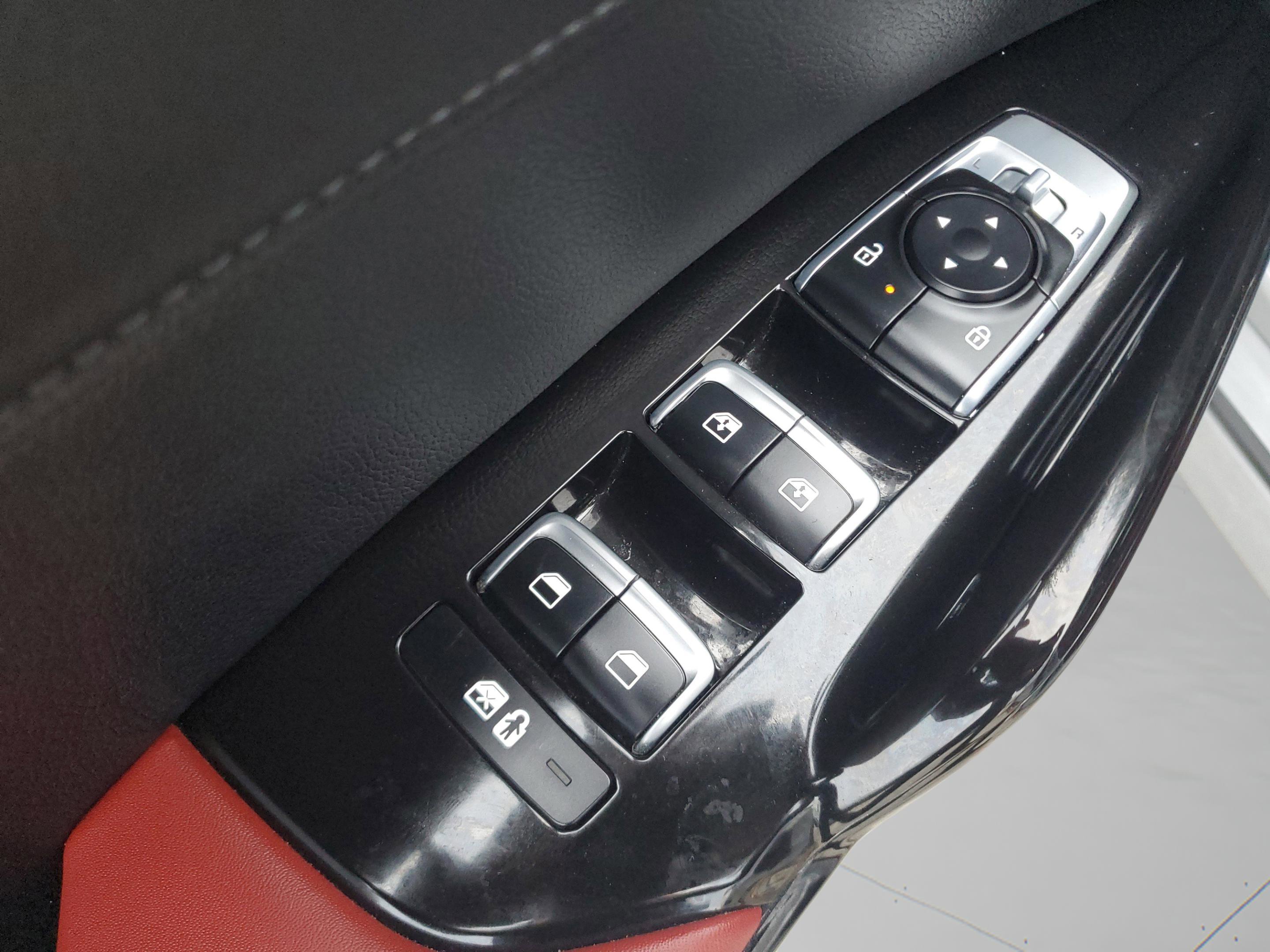 Certified 2025 Kia K5 GT-Line w/ GT-Line Premium Package image 19