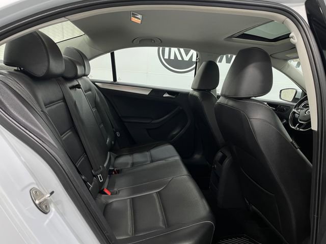 Used 2018 Volkswagen Jetta SEL image 30