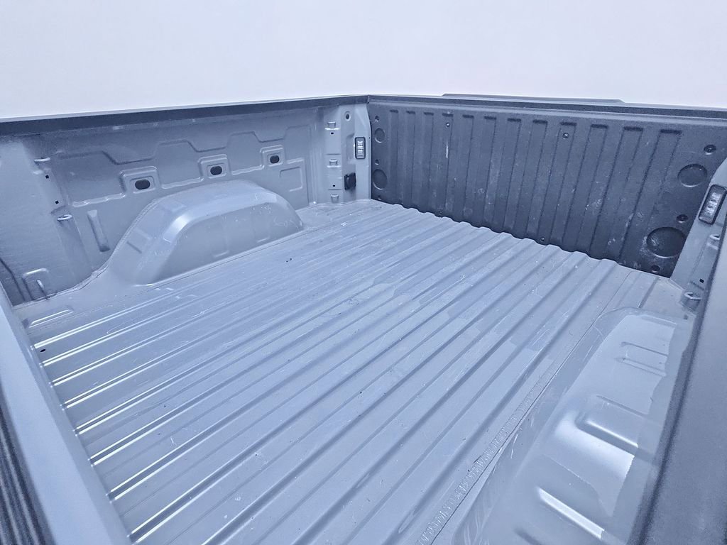 Used 2024 Chevrolet Silverado 1500 LT image 20