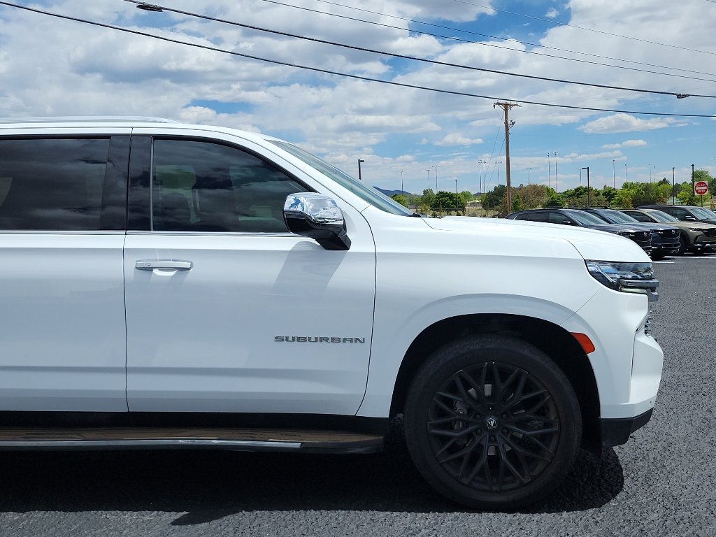 Used 2022 Chevrolet Suburban Premier AWD/4WD image 4