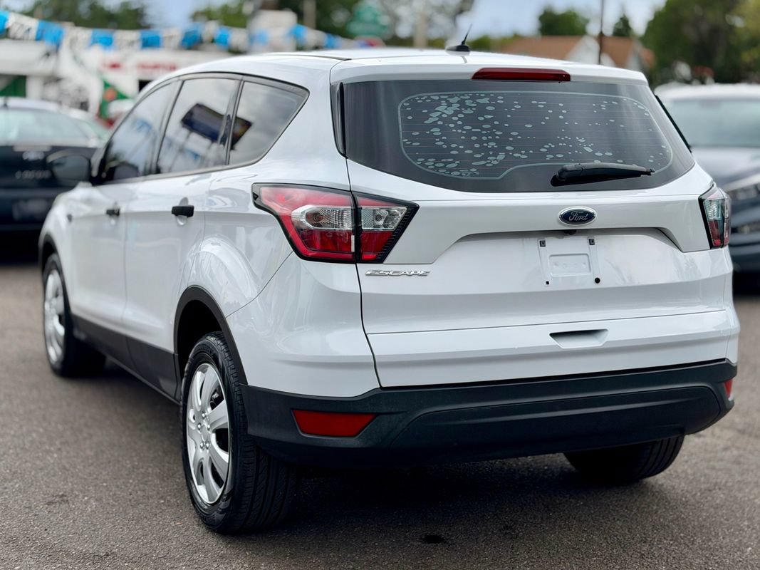 Used 2017 Ford Escape S FWD image 3