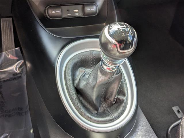 Used 2016 Kia Soul FWD image 12