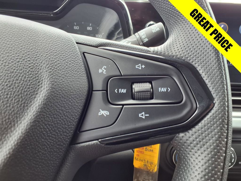 Used 2024 Chevrolet Trax LS w/ LS Convenience Package FWD image 29