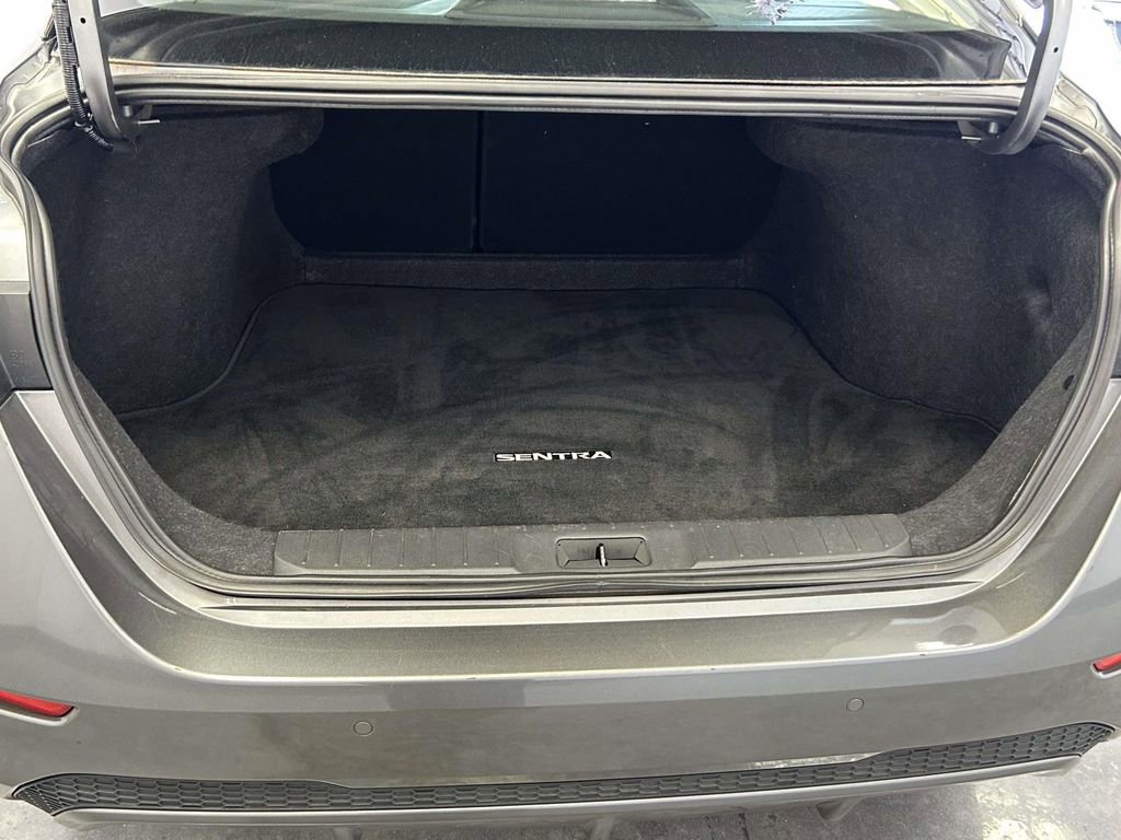 Used 2024 Nissan Sentra SV FWD image 12