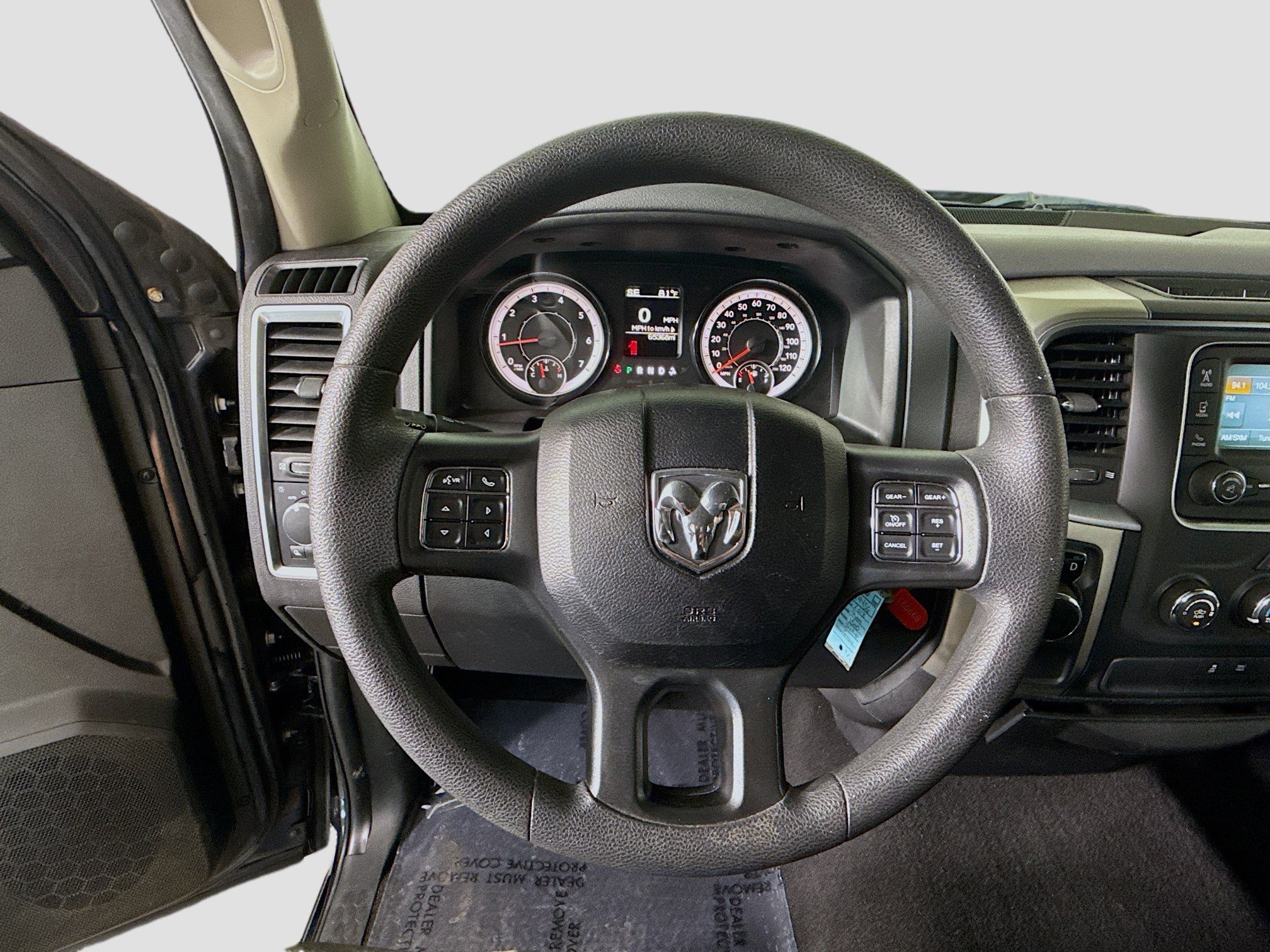 Used 2018 RAM 1500 Classic SLT RWD image 13