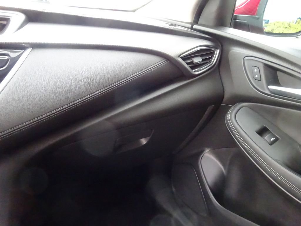 Used 2021 Buick Encore GX Select FWD image 28