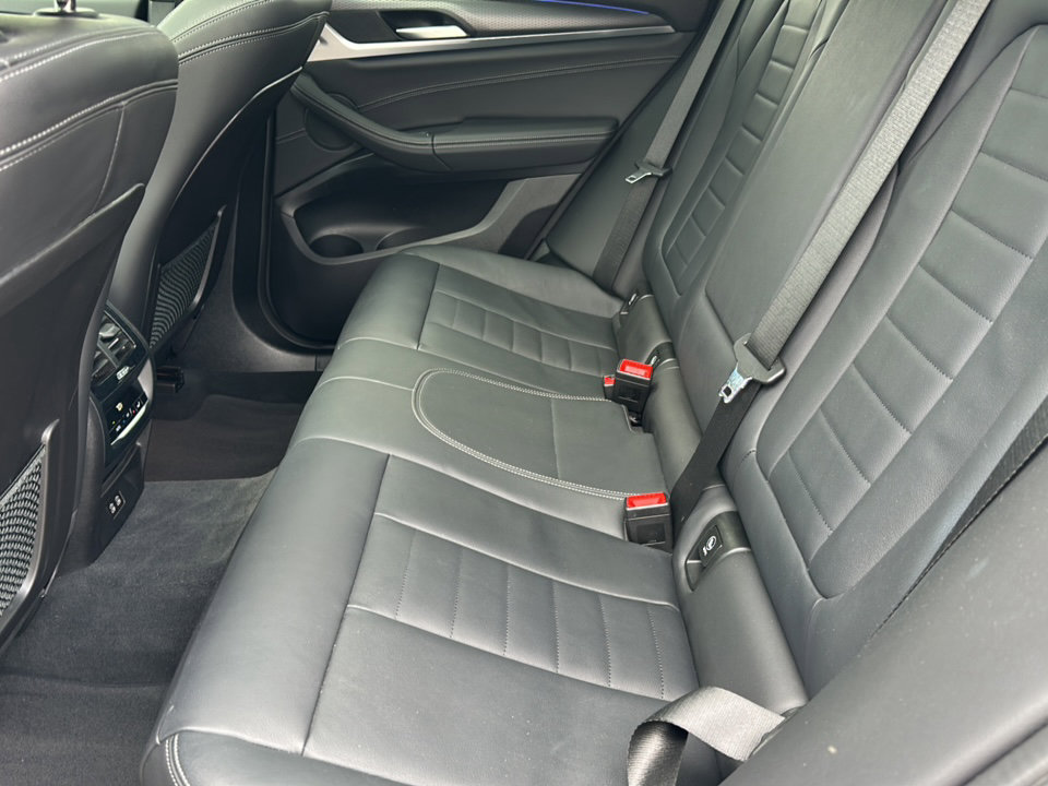 Used 2022 BMW X4 xDrive30i w/ M Sport Package 2 AWD/4WD image 19