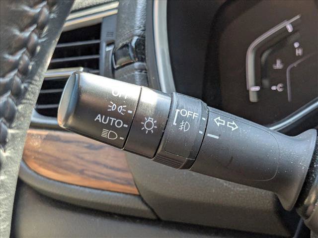 Used 2019 Honda CR-V Touring image 6