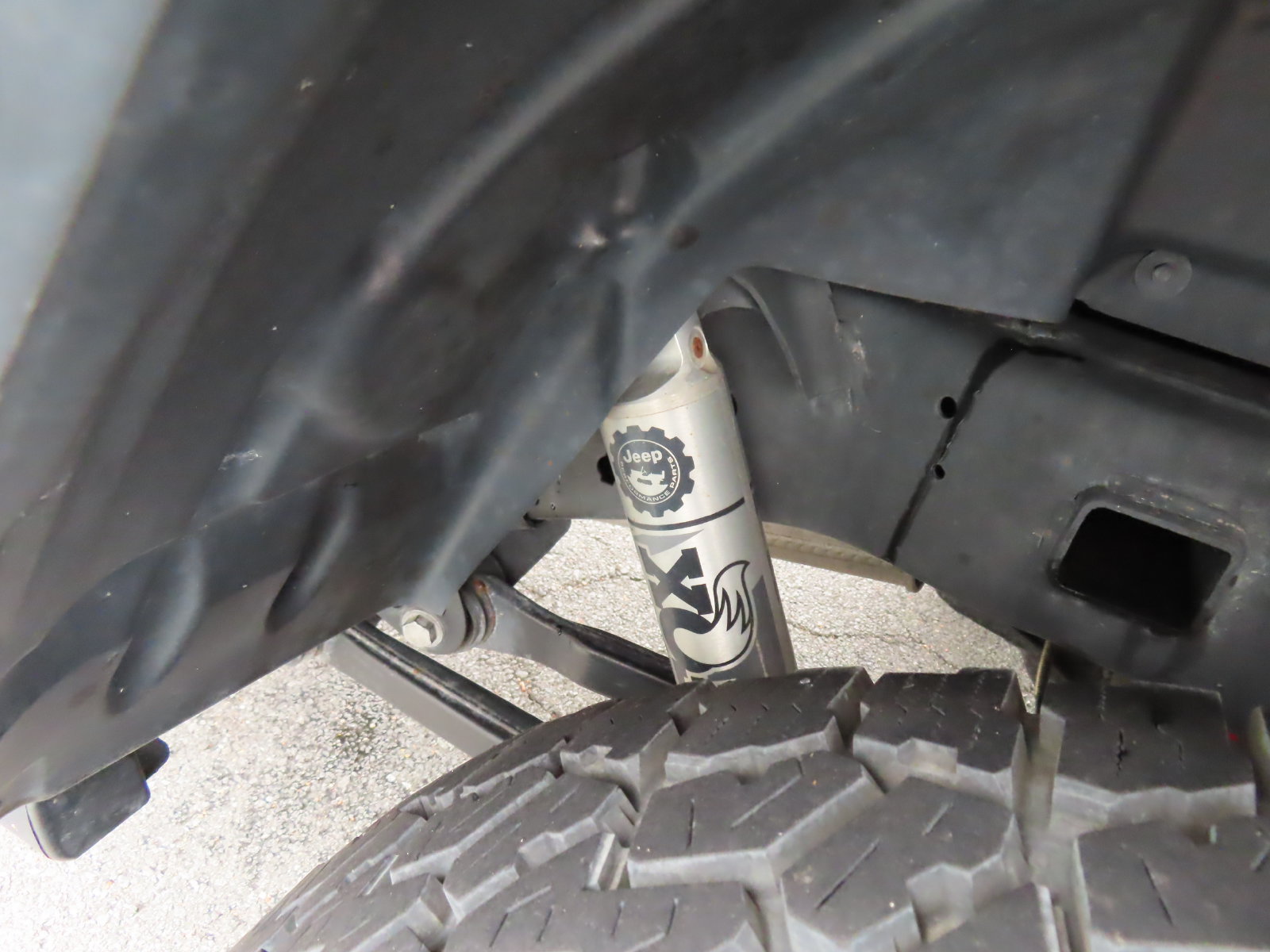 Used 2022 Jeep Gladiator Sport AWD/4WD image 13