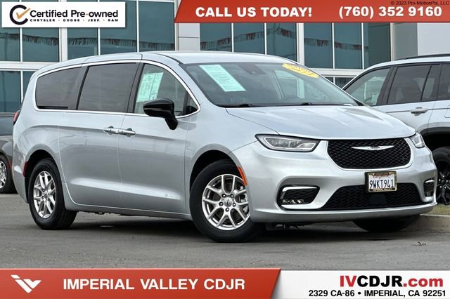 Certified 2024 Chrysler Pacifica Touring-L