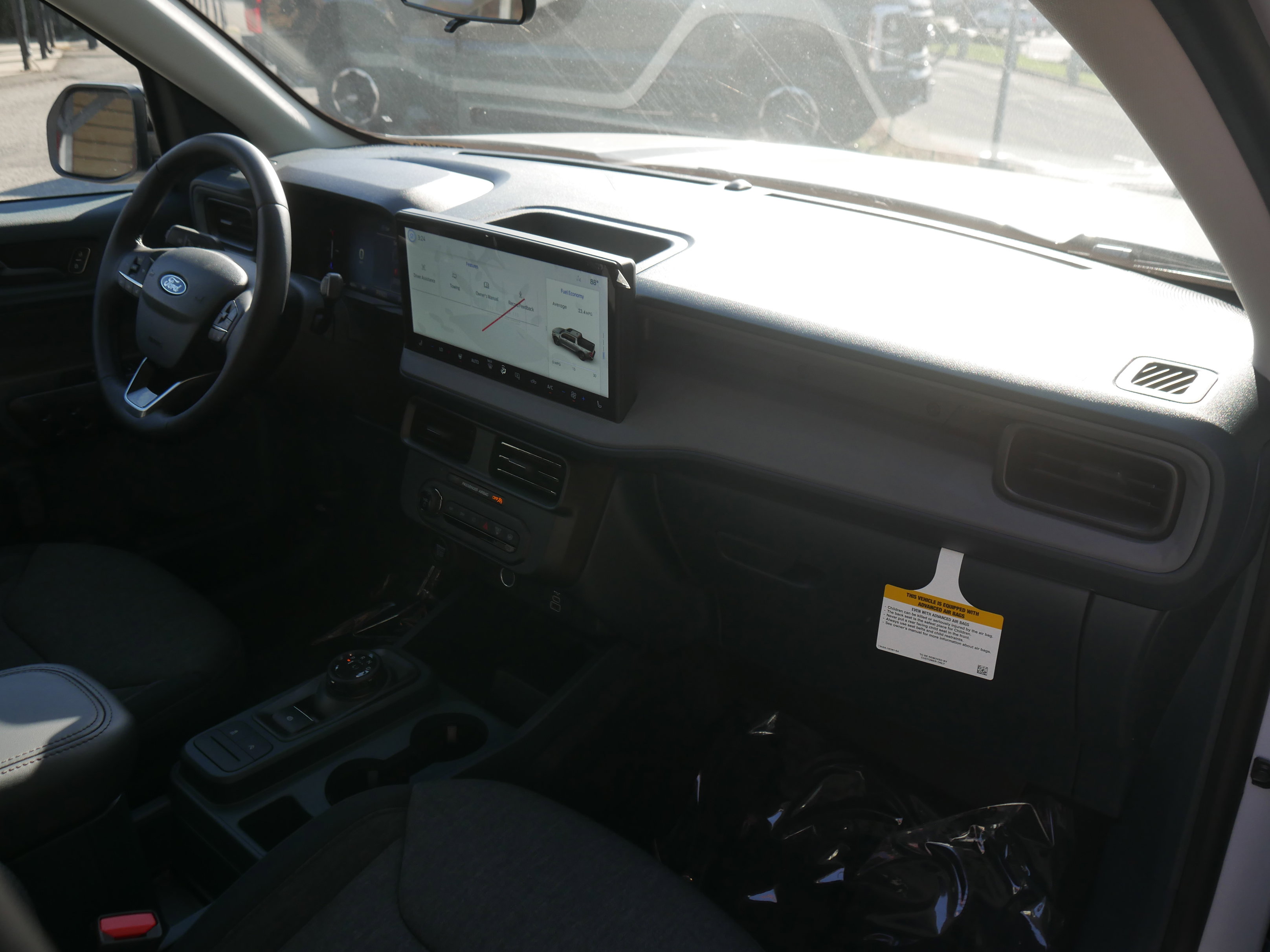 New 2025 Ford Maverick XLT w/ XLT Luxury Package image 24