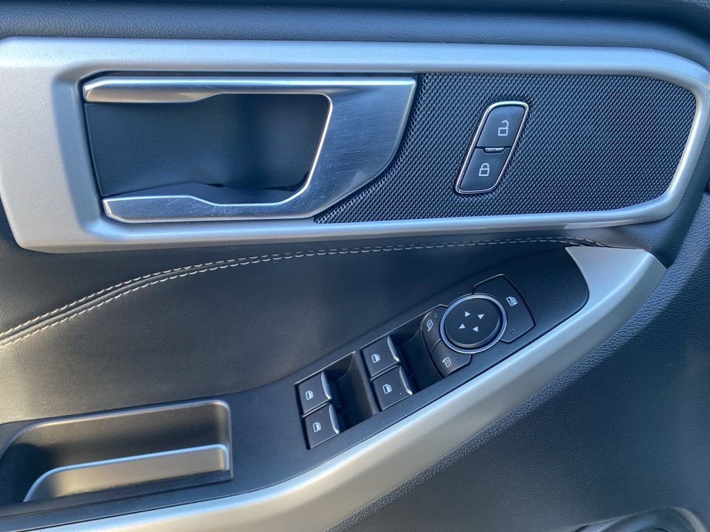 Used 2022 Ford Explorer XLT w/ Equipment Group 202A image 26