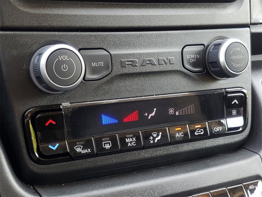 Used 2025 RAM ProMaster 3500 w/ Safety Group image 19