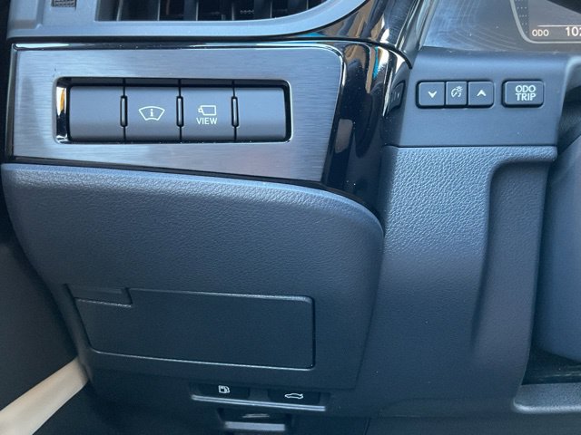 Used 2025 Lexus ES 350 Ultra Luxury FWD image 30