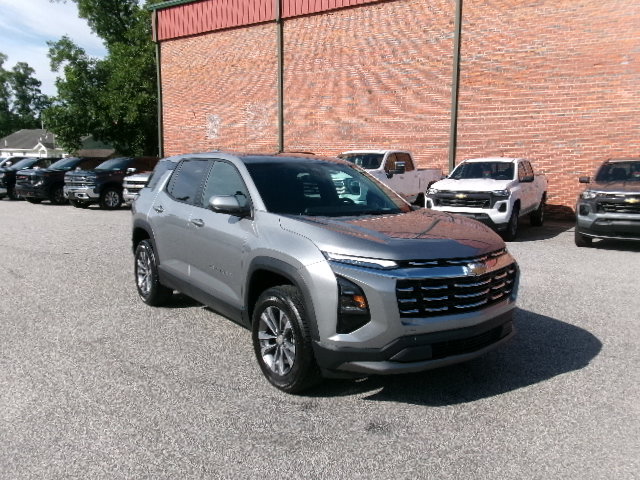 Used 2026 Chevrolet Equinox LT FWD image 1