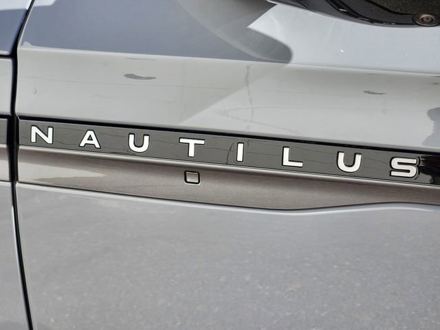 New 2026 Lincoln Nautilus Premier w/ Jet Appearance Package image 16
