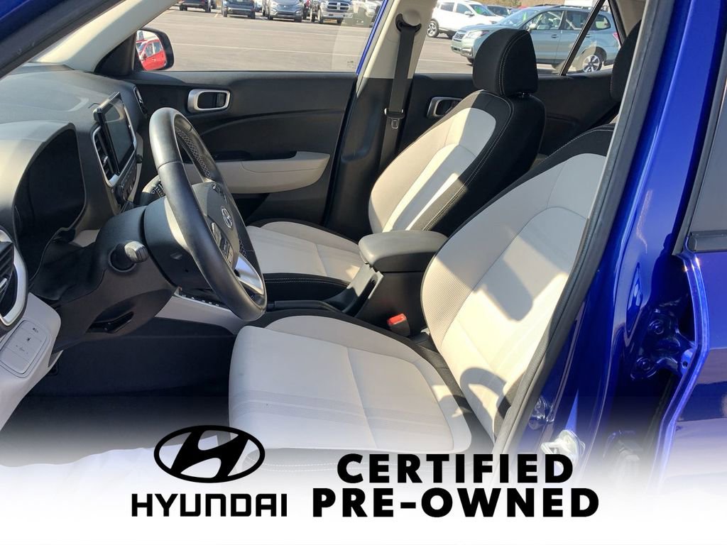 Used 2022 Hyundai Venue SEL image 11