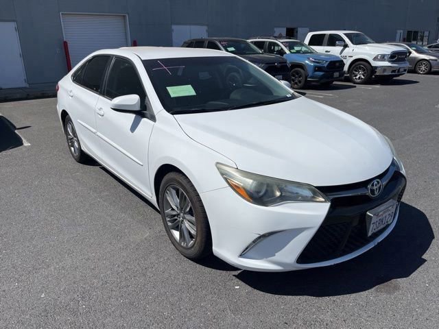 Used 2016 Toyota Camry SE FWD image 3