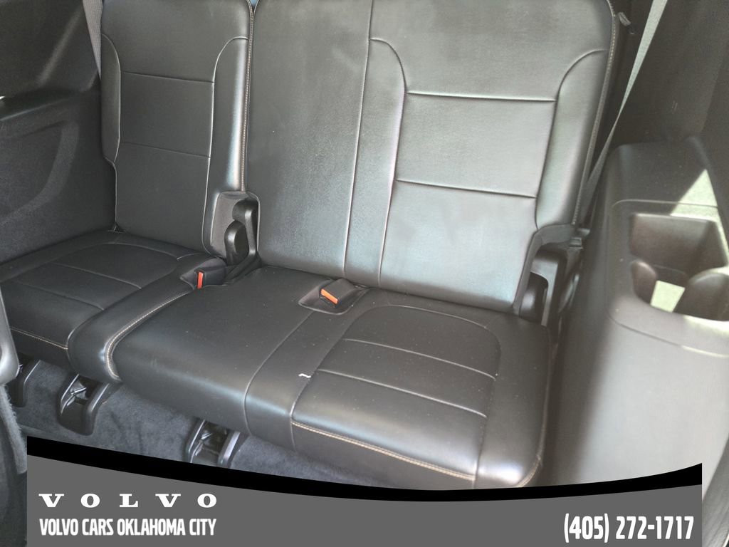 Used 2021 Chevrolet Traverse Premier w/ Redline Edition FWD image 25