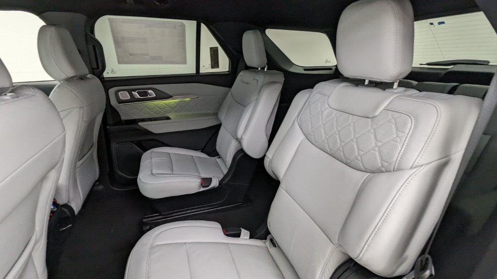 New 2027 Ford Explorer Platinum w/ LUX Leather Package AWD/4WD image 38
