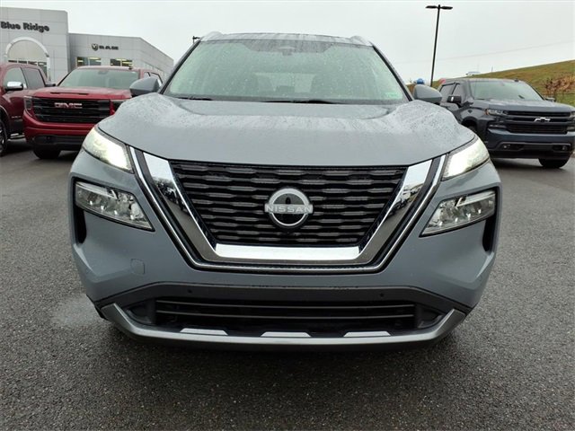 Used 2023 Nissan Rogue SL w/ SL Premium Package image 11