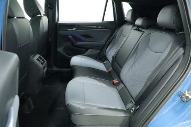 New 2026 Volkswagen Tiguan SE R-Line image 34