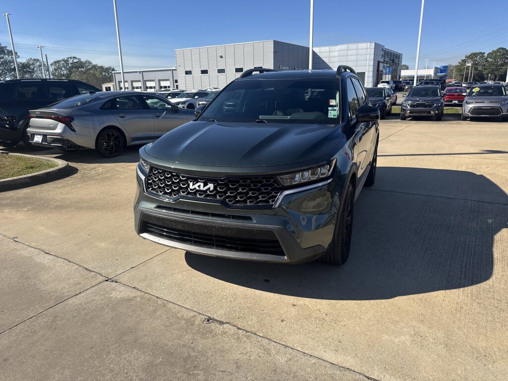 Used 2022 Kia Sorento S image 2