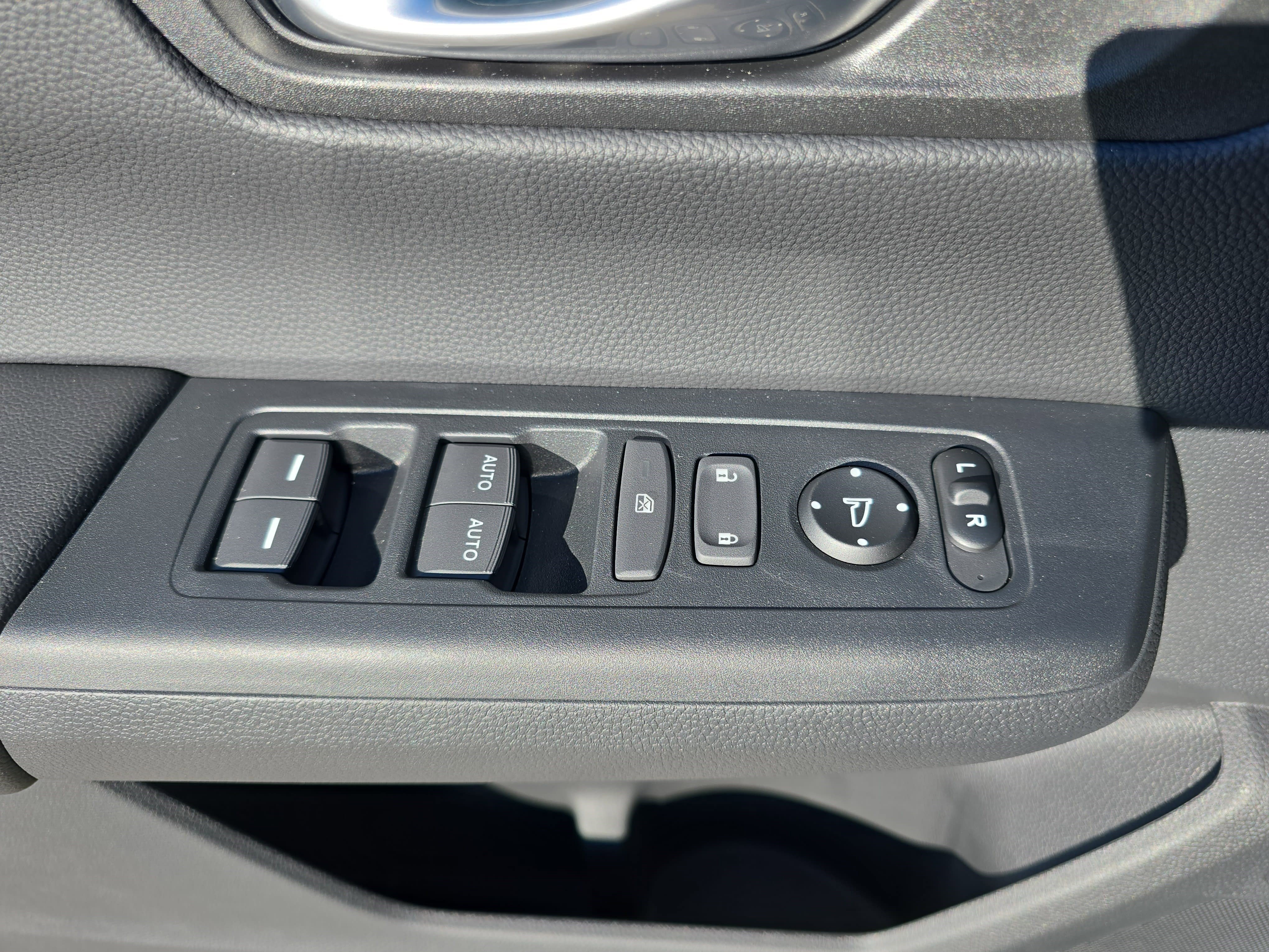 Used 2026 Honda CR-V TrailSport image 25